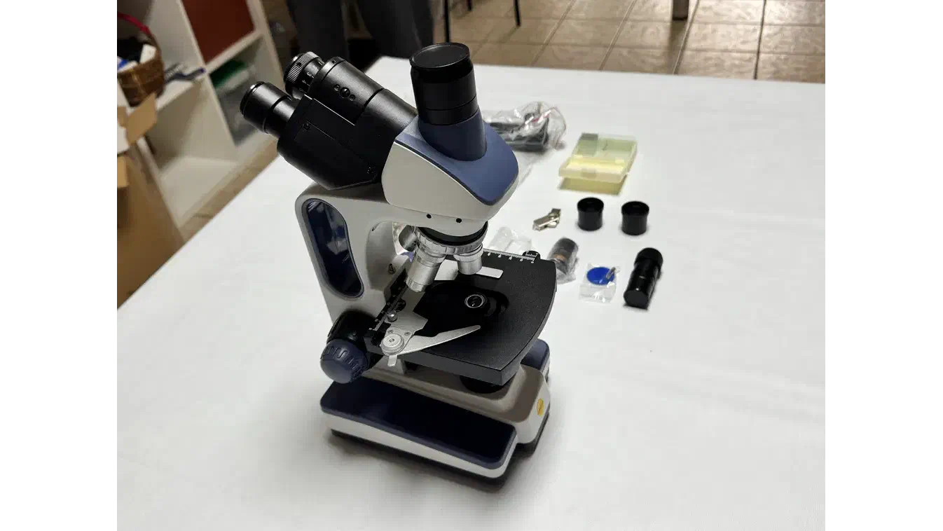 Vignette de Découverte de mon premier microscope